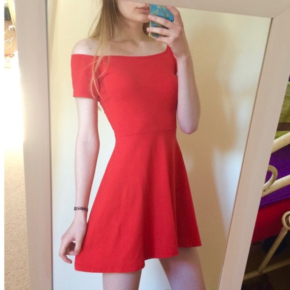 Motel Rocks Catalina Off Shoulder Skater Dress - Picture 2 of 2